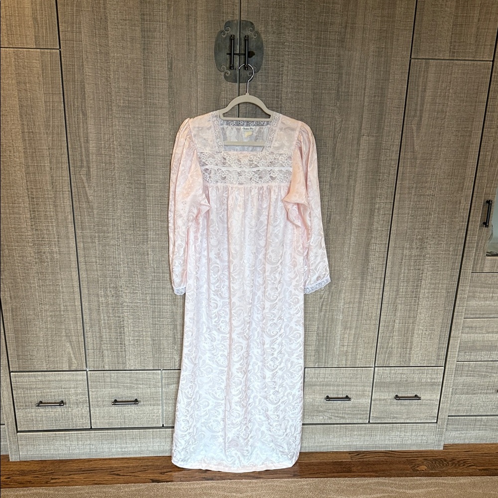 Dior Soft Pink Lace Robe‎